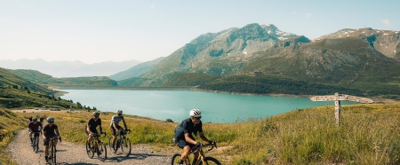 La pratique du vélo Gravel en Haute-Montagne : Une expérience unique en Savoie