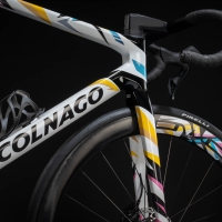 colnago-V4Rs-tadej-lexpert-velo-11