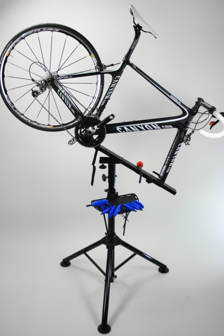 Pied d'atelier avec support, inclinable et réglable trois pieds - - Outils  vélo