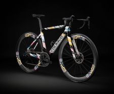 Le vélo Colnago V4Rs de Tadej Pogacar pour les championnats du monde 2024